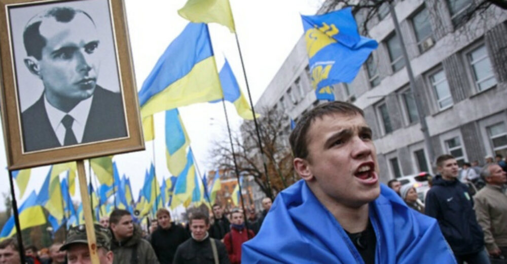 Nazis en Ukraine: la thèse folle