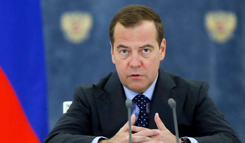 L’OTAN préfère une troisième guerre mondiale à une victoire russe, traduit Medvedev