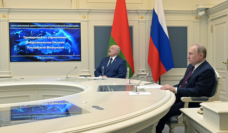 La Russie va déployer des armes nucléaires tactiques en Biélorussie, annonce Vladimir Poutine