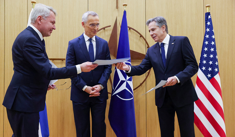 Les États-Unis voient dans l’adhésion de la Finlande à l’OTAN un encerclement de la Russie
